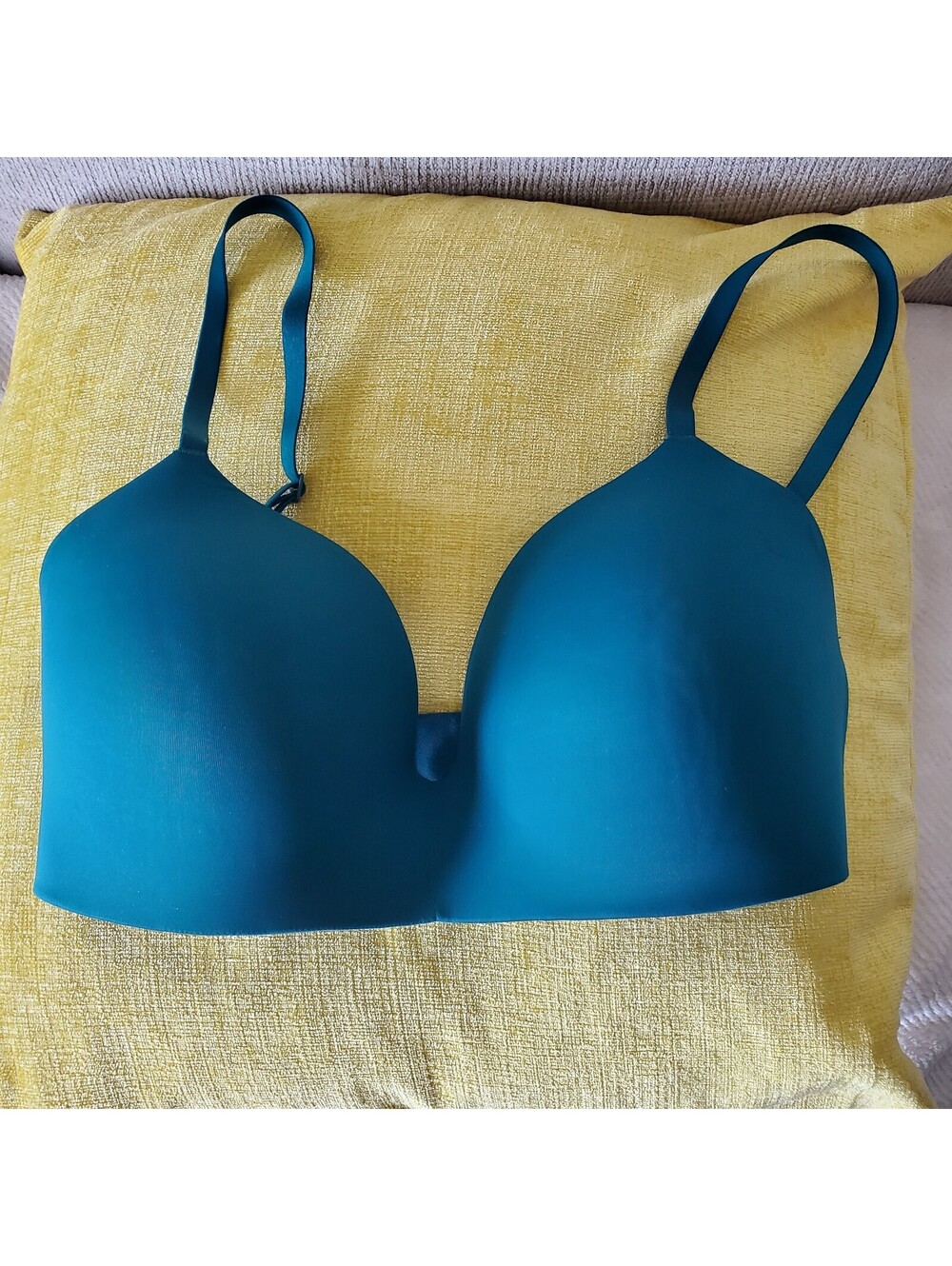 Calvin Klein Formed Wireless Bra